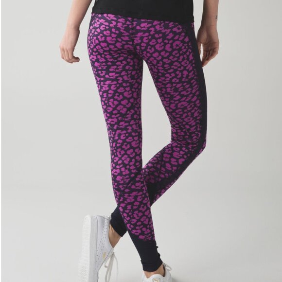 Lululemon Drop It Like It's Hot Tight Mini Cherry Cheetah Ultra Violet Naval Blu - Picture 2 of 4